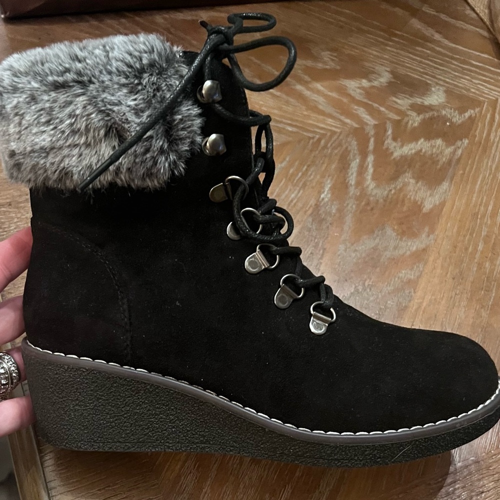Black suede wedge boots with faux fur